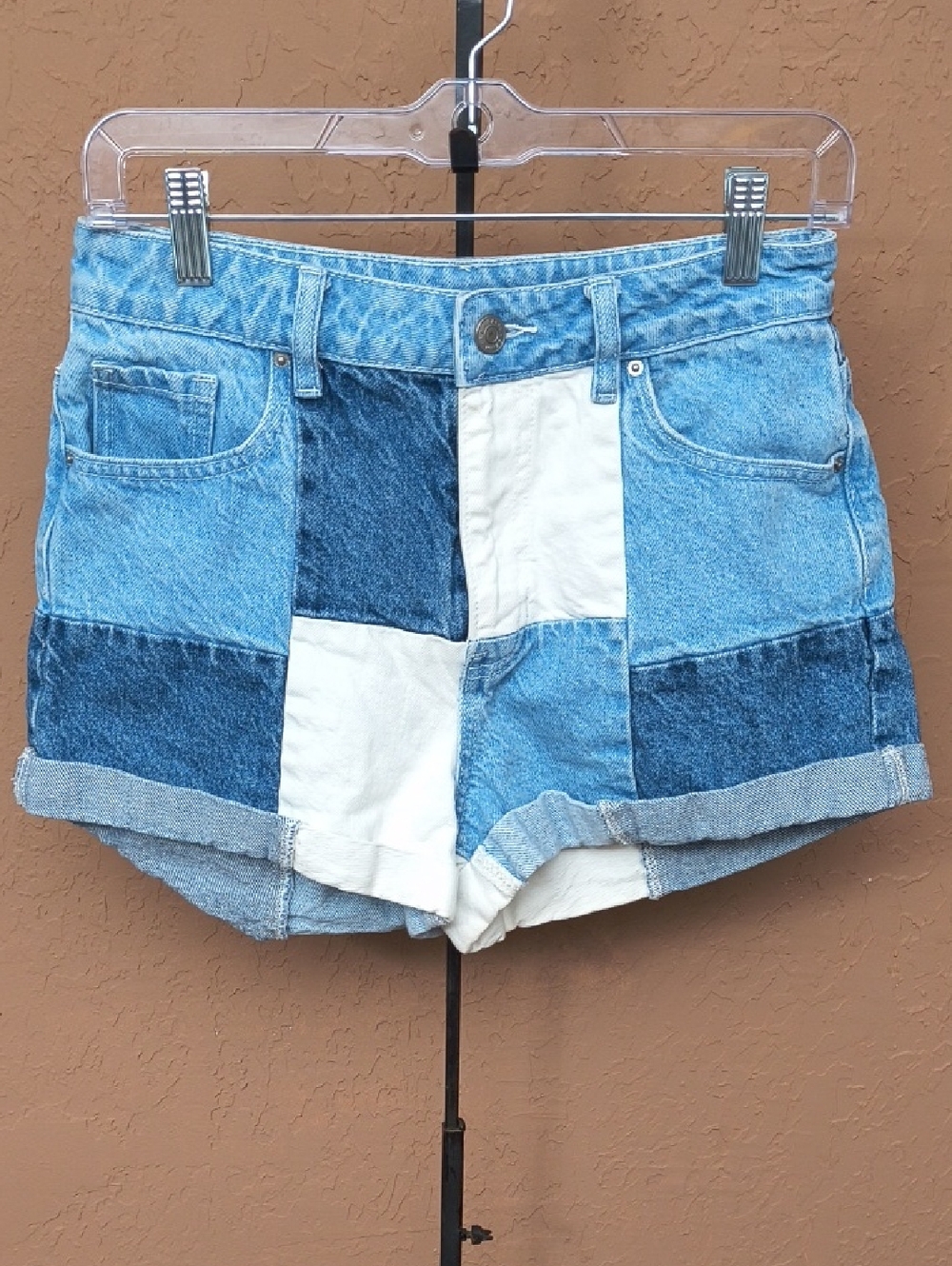 PacSun Women's Patchwork Denim Mom Shorts in Blue and White Size 27